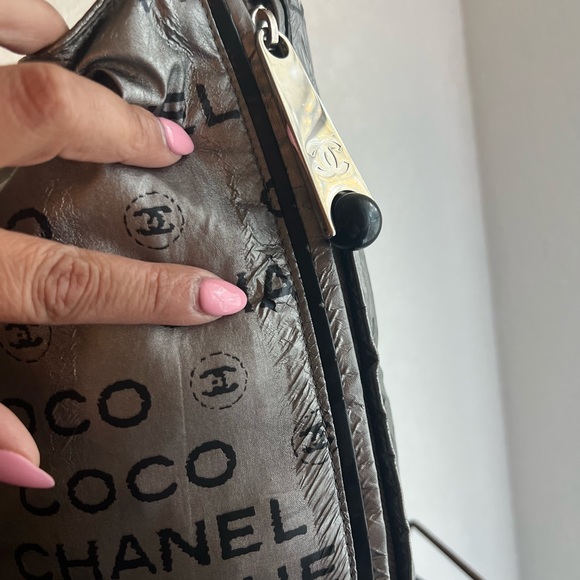 Authentic Chanel Silver Metallic 31 Rue Cambon Tote Bag - Picture 11 of 16